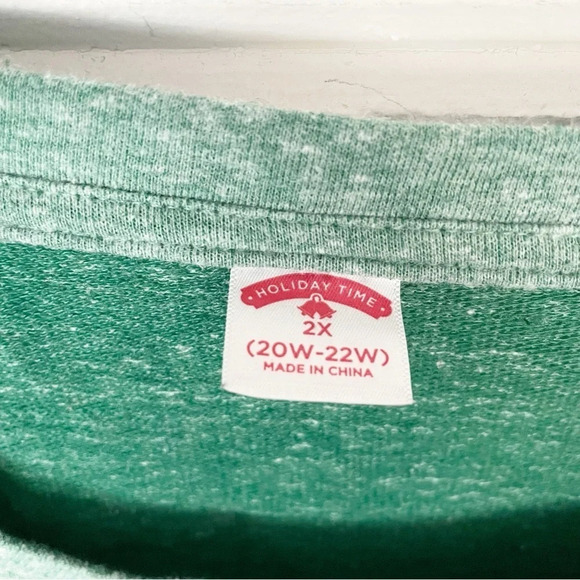 Holiday Time Women’s Merry Christmas Lightweight Terry Sweatshirt Size XL - Picture 5 of 11